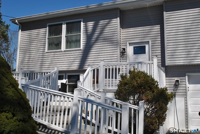 Building Photo - 3 Bostwick Pl