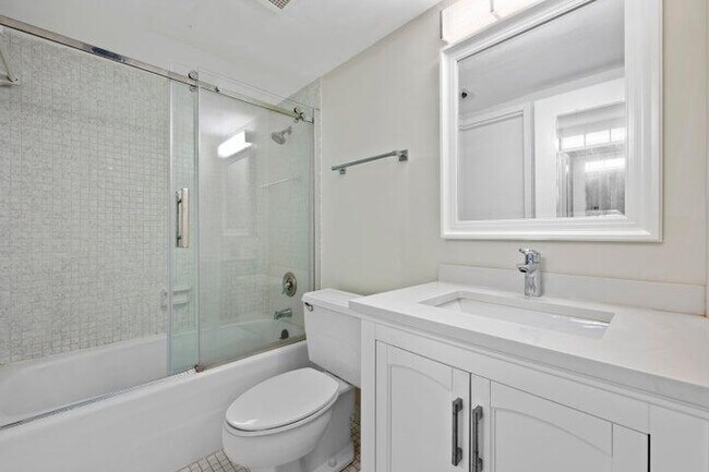 Building Photo - 5480 N Ocean Dr