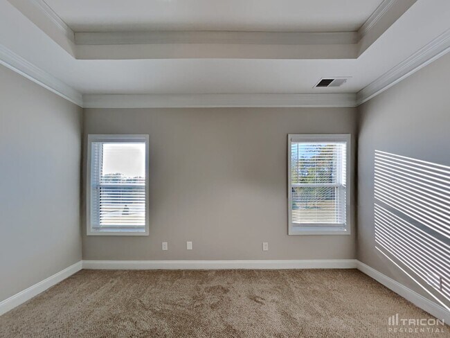 Building Photo - 402 Cranbrooke Dr
