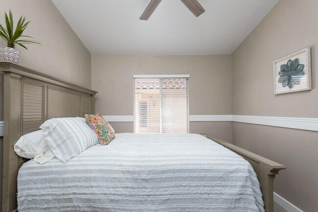 Building Photo - 7254 E Camino Del Monte