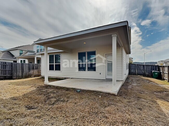 Building Photo - 8000 Dampton Ln