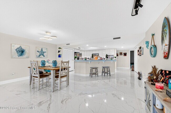 Building Photo - 123 Lancha Cir