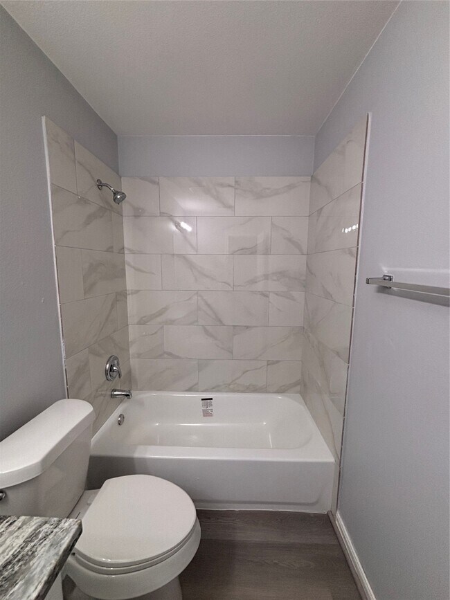 Building Photo - 6410 Waldron Dr