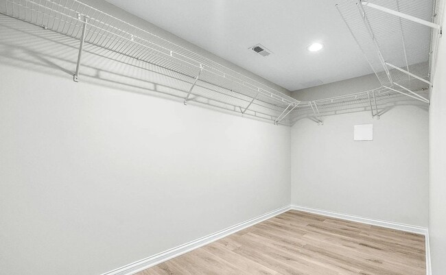 Building Photo - 400 Newman Way