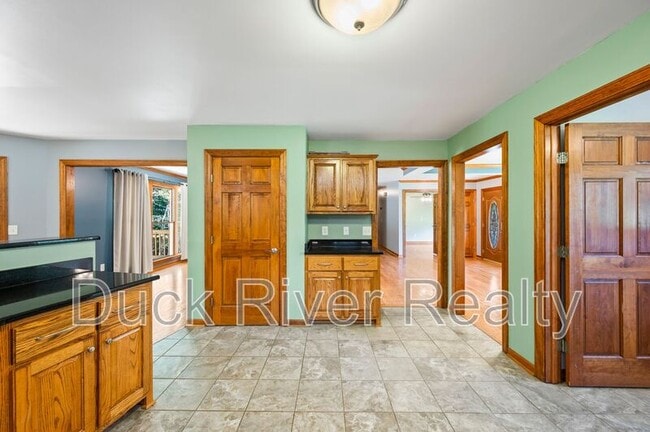 Building Photo - 1963 TN-166