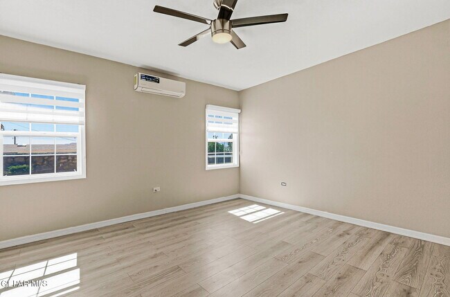 Building Photo - 4312 Wallington Dr