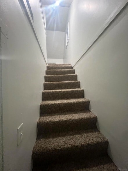 Building Photo - 3522 Whitney Ave