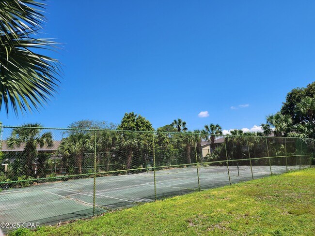 Building Photo - 6901 N Lagoon Dr