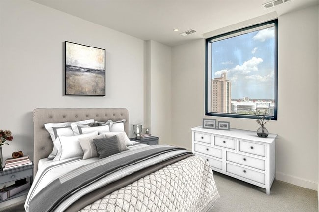 Building Photo - 1211 Caroline St