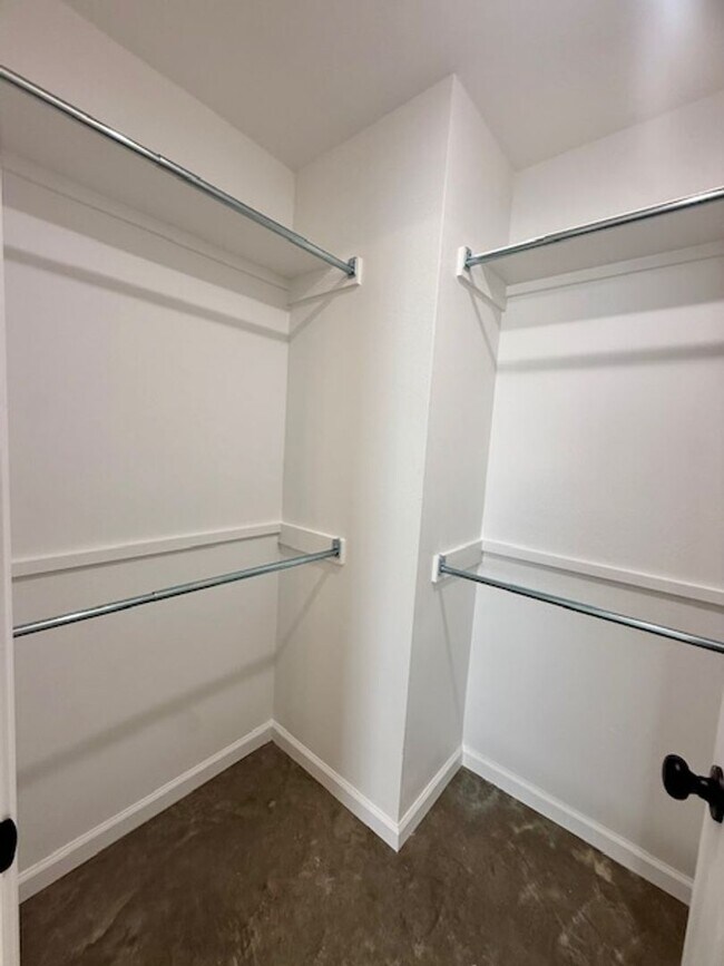 Building Photo - 2520 Hurricane Lake Rd