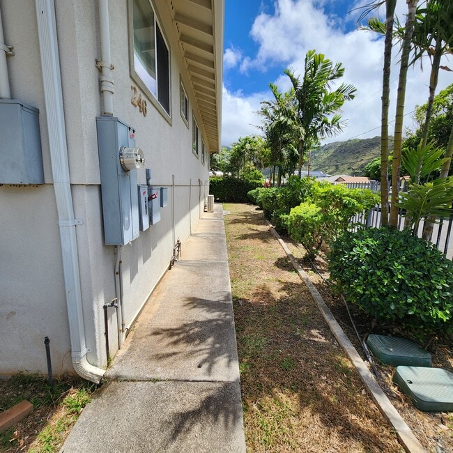 Building Photo - 246 Moomuku Pl