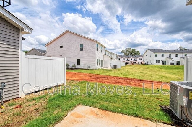 Building Photo - 500 Benoni Pl