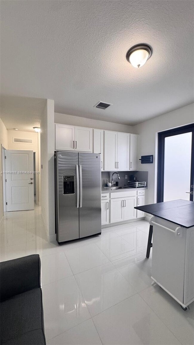 Building Photo - 1820 SW 144th Ave