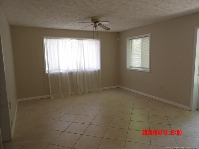 Building Photo - 7521 Ascot Ave