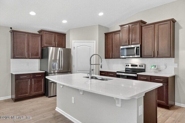 Building Photo - 66108 Edgewater Dr