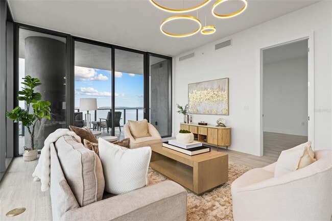 Building Photo - 3015 S Ysabella Ave