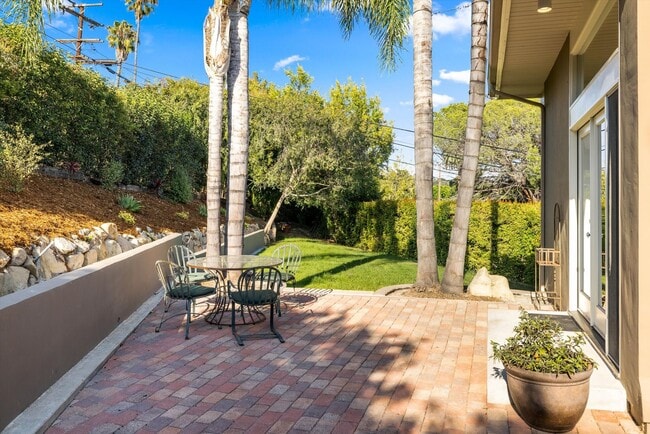 Building Photo - One of a kind, mid century modern home in Mission Canyon with ocean and mountain views