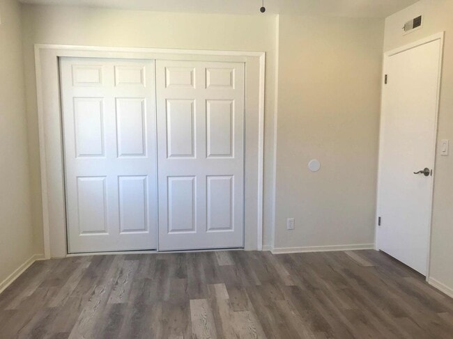 Building Photo - 28035 Ridgebluff Ct