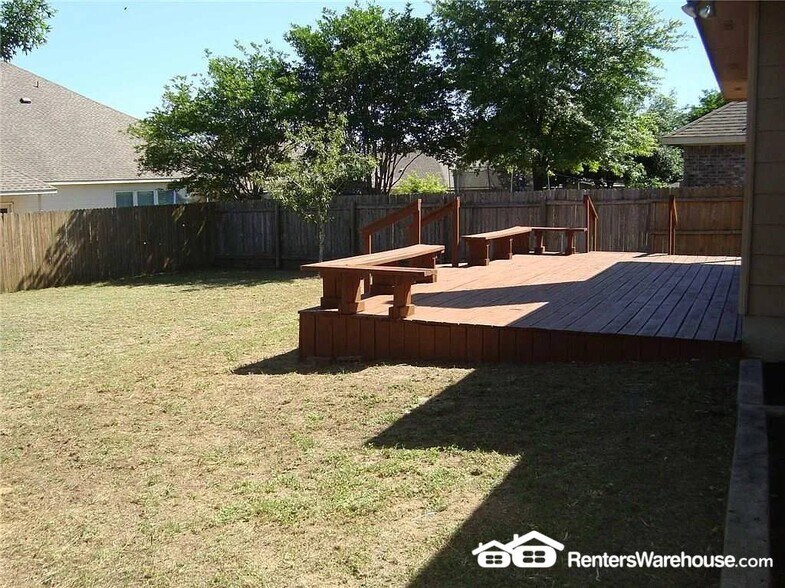 Building Photo - 155 Birdwell Ln
