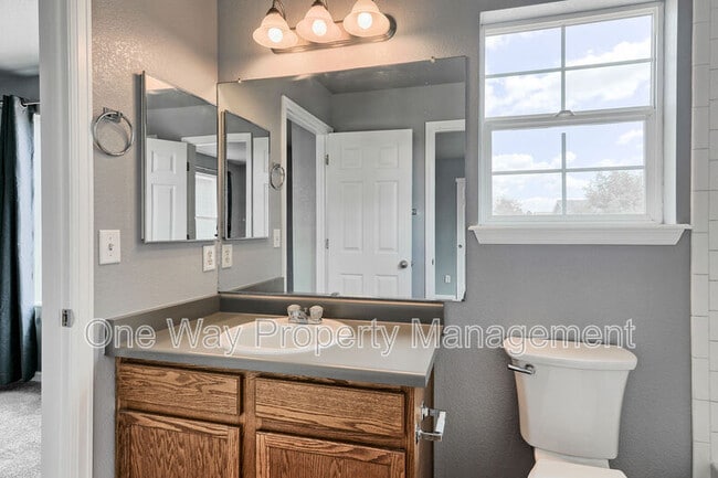 Building Photo - 438 Heritage Ln