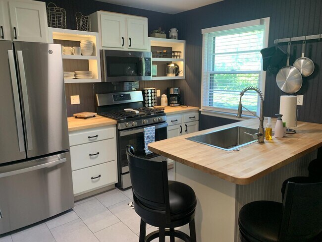 Building Photo - 2508 Braemore Rd