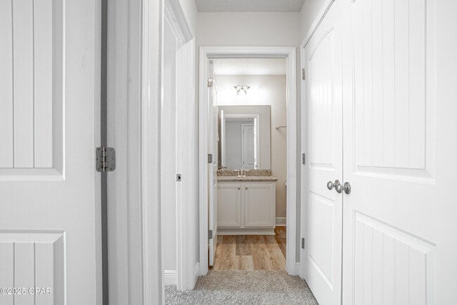 Building Photo - 7472 Shadow Lake Dr