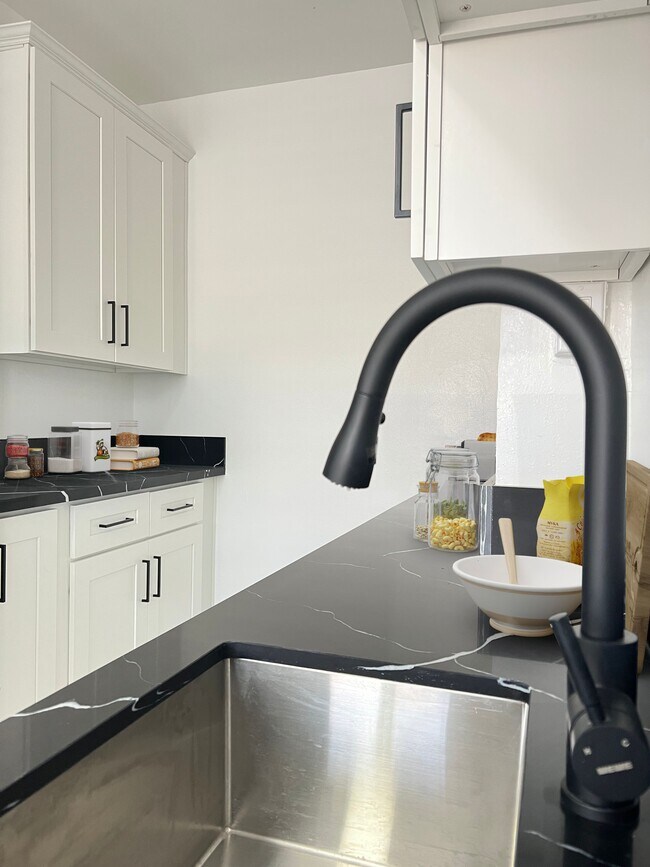 Floorplan - Gramercy Tower Apartments