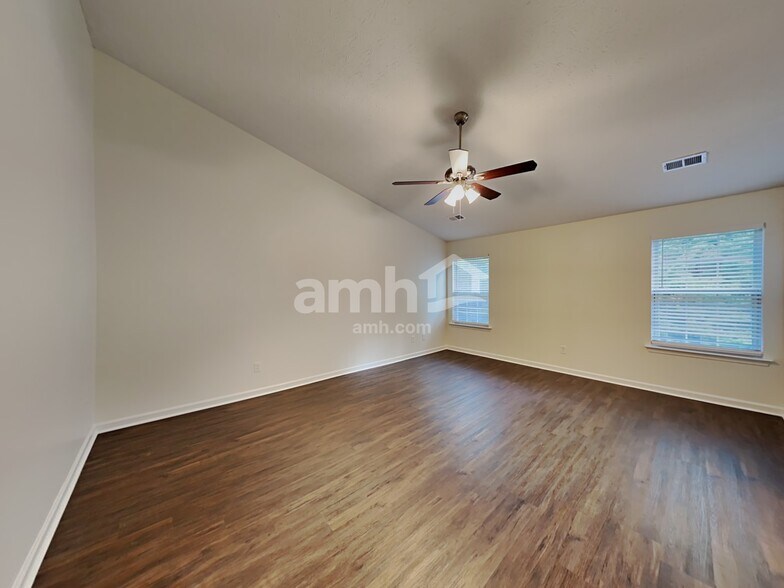 Building Photo - 1137 Eastmill Cove