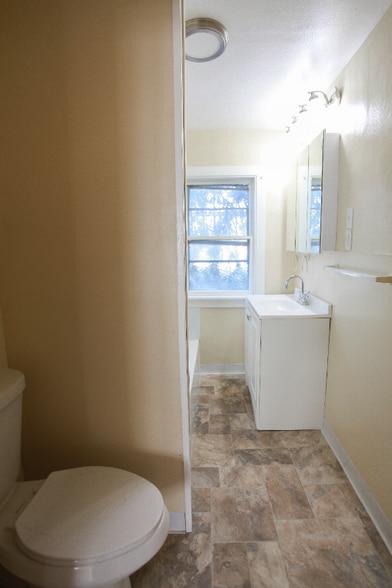 Building Photo - 428 Wilkinson St