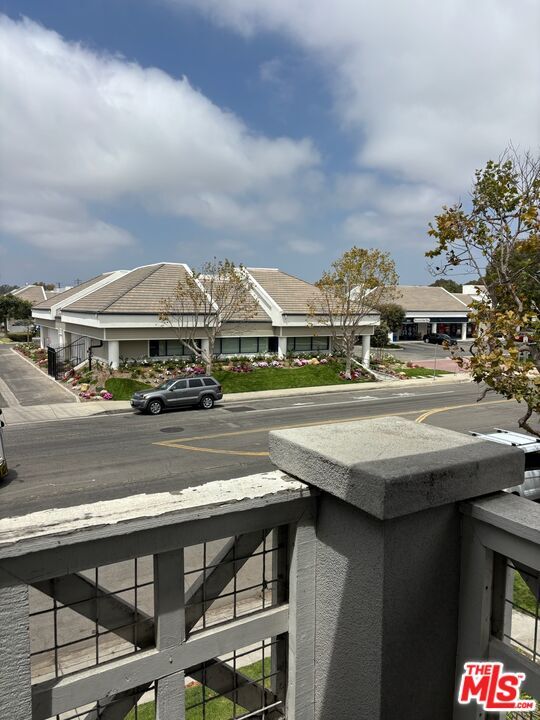 Building Photo - 214 E Port Hueneme Rd