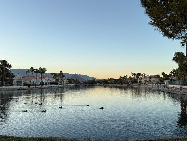 Building Photo - Beautiful Summerlin home in a gated community.