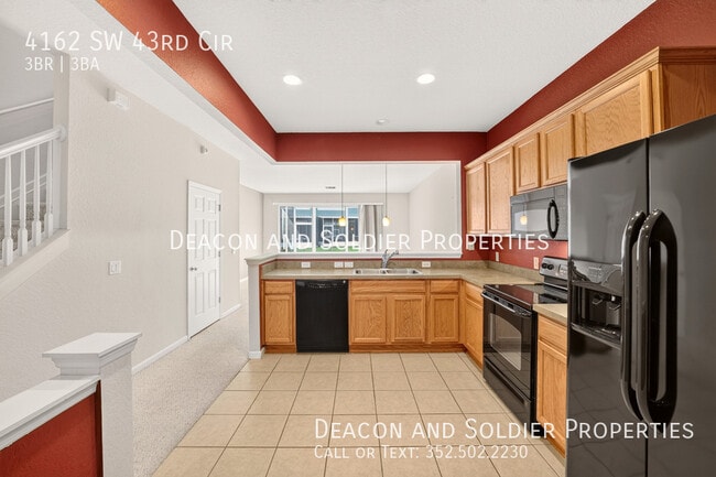 Building Photo - 4162 SW 43rd Cir