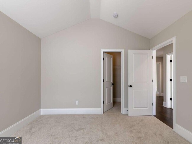 Building Photo - 4210 Old Cherokee St