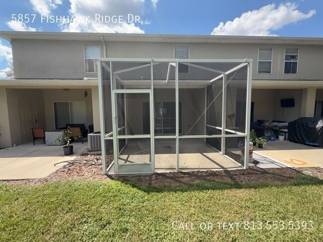 Building Photo - 5857 Fishhawk Ridge Dr