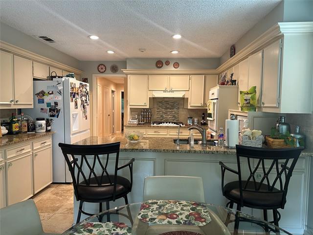 Building Photo - 7120 Teakwood Dr