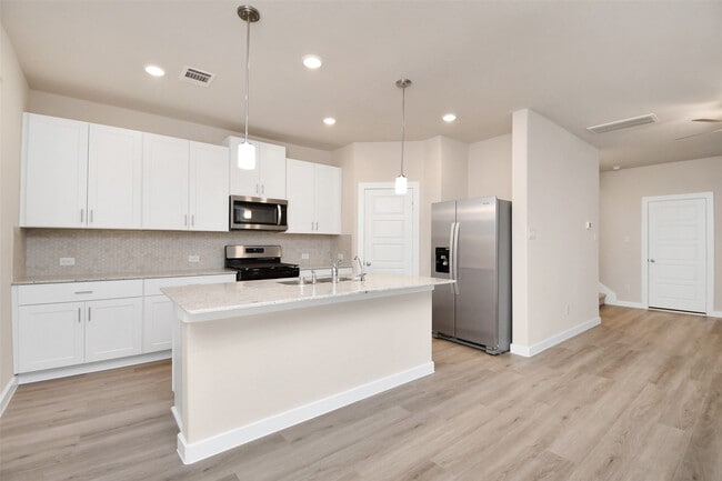 Building Photo - 8414 Rising Stream Dr
