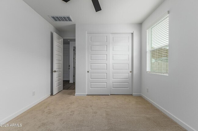 Building Photo - 6949 W Buckhorn Trail