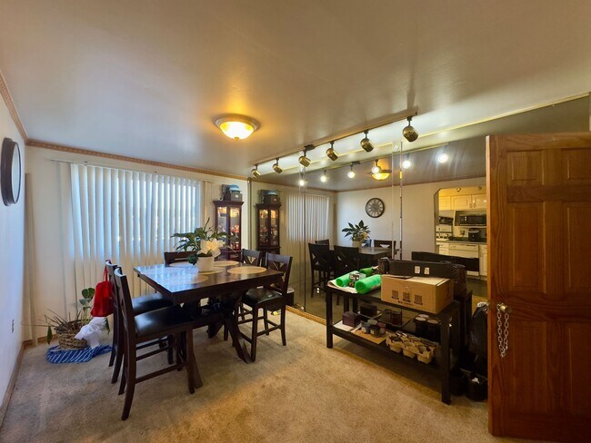 Building Photo - Charming 3 Bedroom/ 1.5 Bathroom Townhome in Frankford, MD!