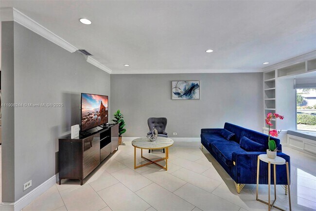 Building Photo - 1804 SW 102nd Ct