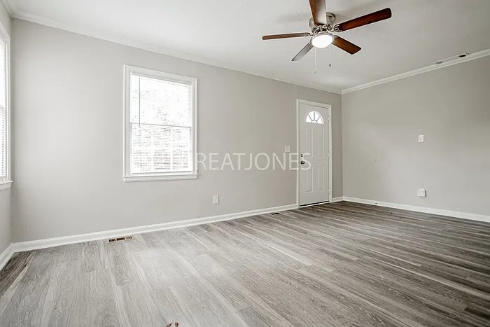 Building Photo - 1236 S Dixon Dr