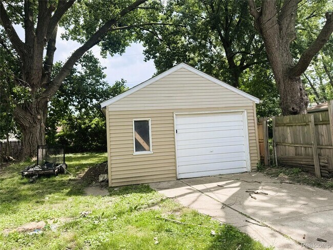 Building Photo - 24644 Lauren Ave