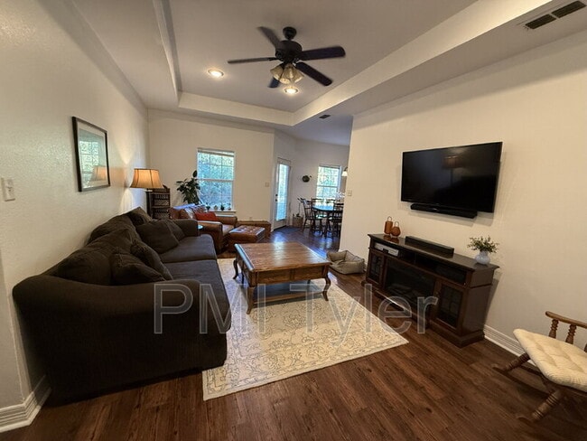 Building Photo - 15160 County Rd 1113