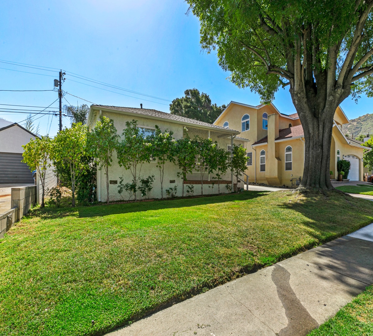 Building Photo - 10238 Mather Ave