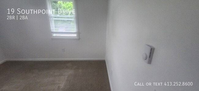 Building Photo - 19 Southpoint Dr