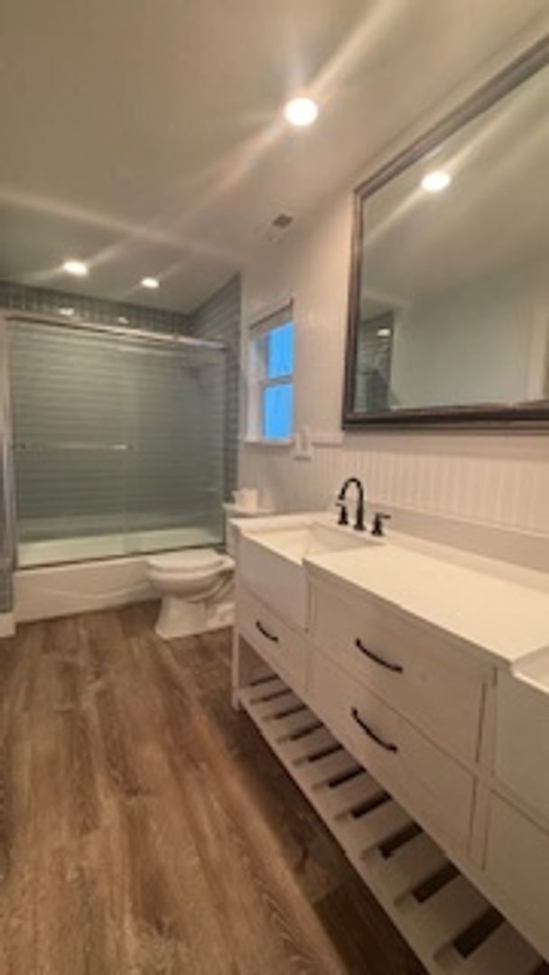 Building Photo - Stunning Tree-House Living with Beach Acce...