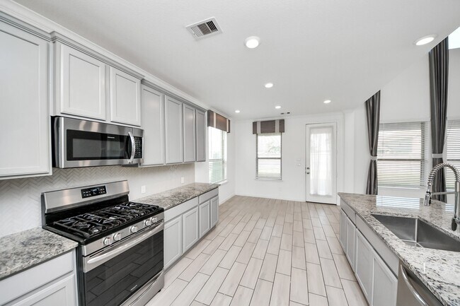 Building Photo - 3007 Velda May Dr