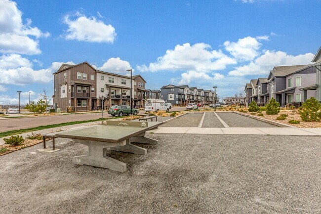 Building Photo - Castle pines 3 bed / 3 bath townhome for rent