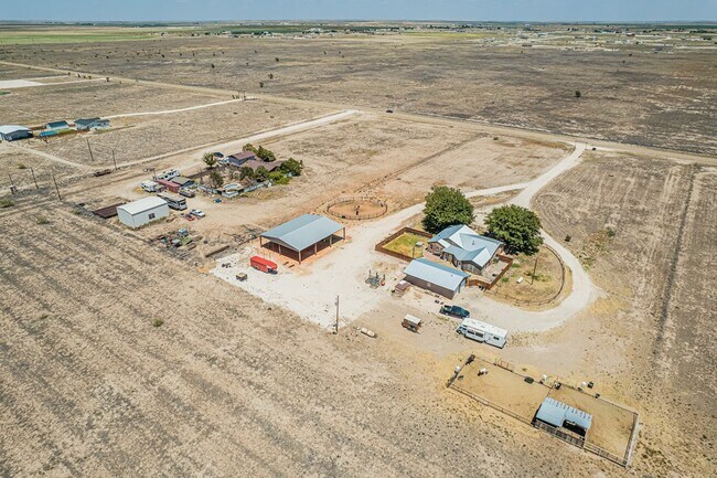 Building Photo - 182 County Rd 409-I