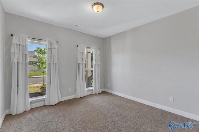 Building Photo - 173 Heritage Brook Dr