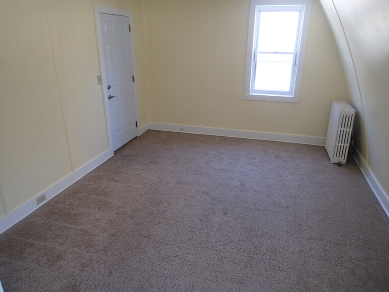 Living Room - 36 German Cross Rd Utilities Included!